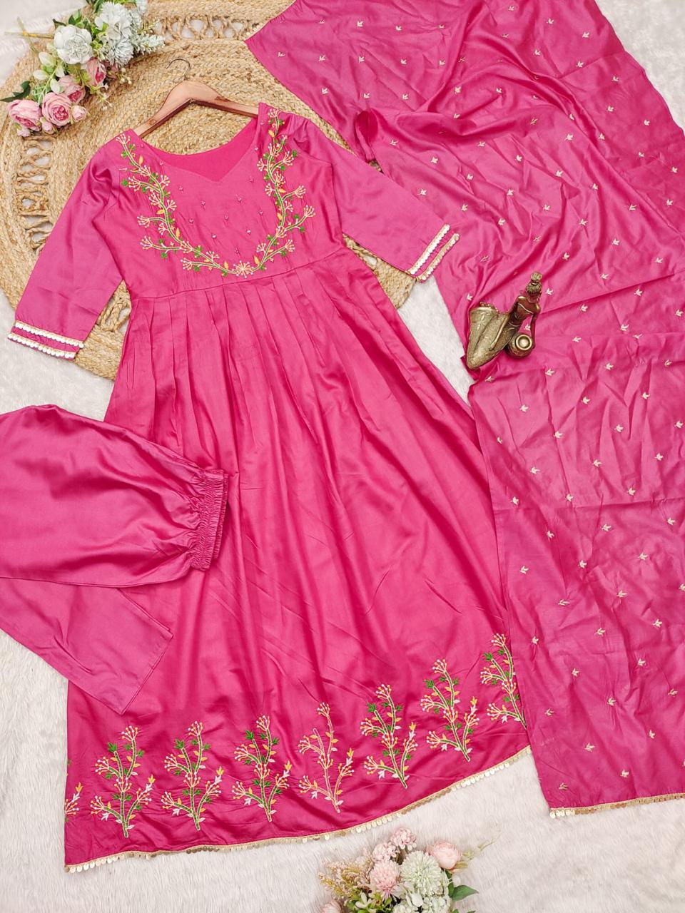 Proudly Presenting Pure Royalty In Premium Mul Chanderi.
