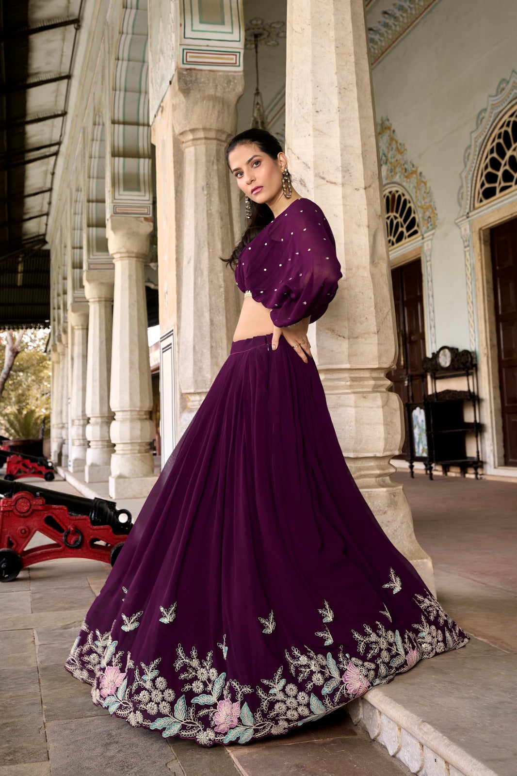 Flaunt Your Flair with Georgette Co-ord Set, Embroidered to Perfection, a Captivating Confluence of Tradition and Trend!✨