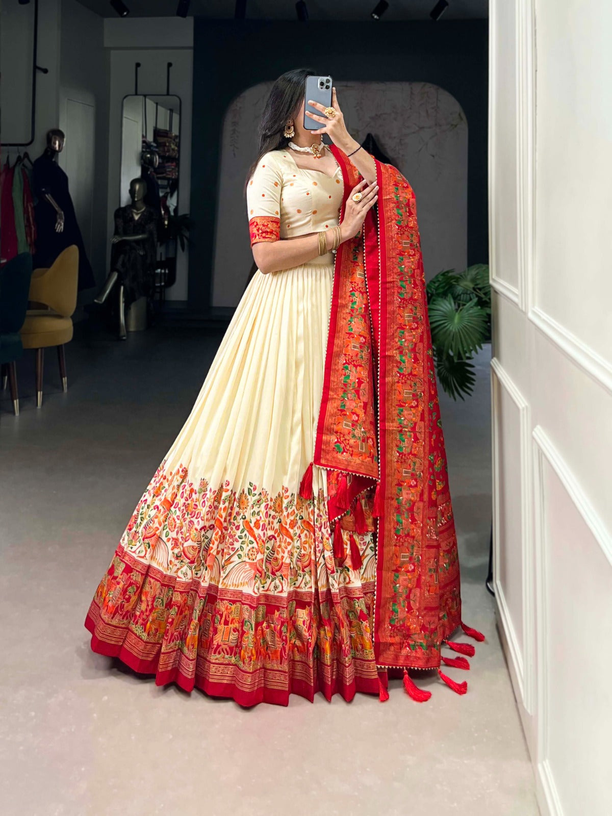 Exquisite Floral Fantasy: Tusser Silk Lehenga Choli with Intricate Print and Dupatta
