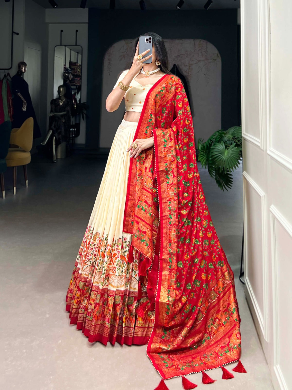 Exquisite Floral Fantasy: Tusser Silk Lehenga Choli with Intricate Print and Dupatta